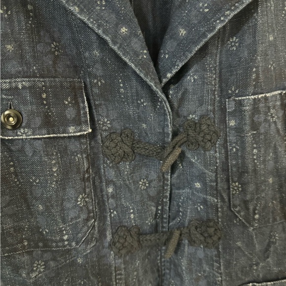 Ralph Lauren Blue Label Women's
Printed Denim Blazer Jacket, Size 4 - Picture 5 of 6